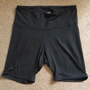 Old Navy black biker shorts